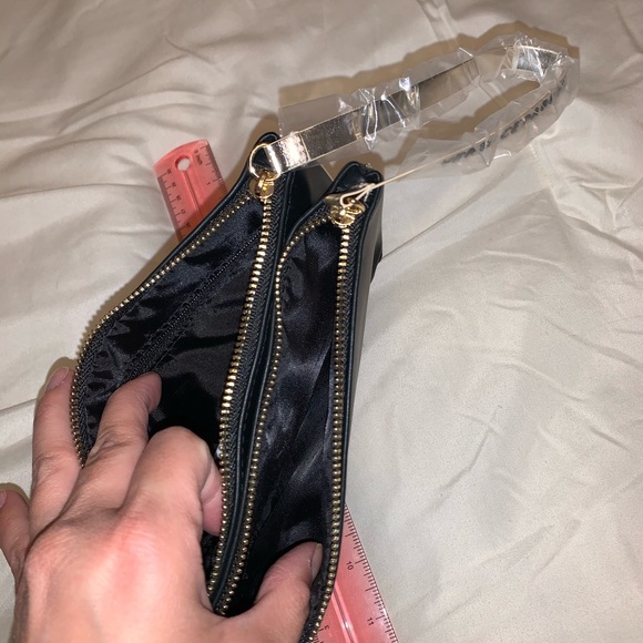 ❌ SOLD ❌ Versace purfums wristlet - Picture 5 of 5